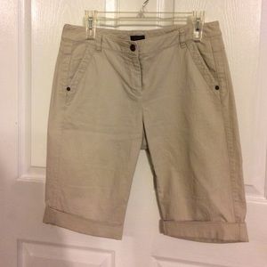 Stretch Ratio Bermuda Shorts / NWOT